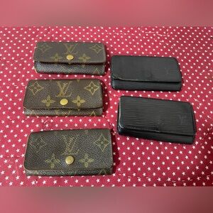 Lot of 5 Louis Vuitton keychain wallets